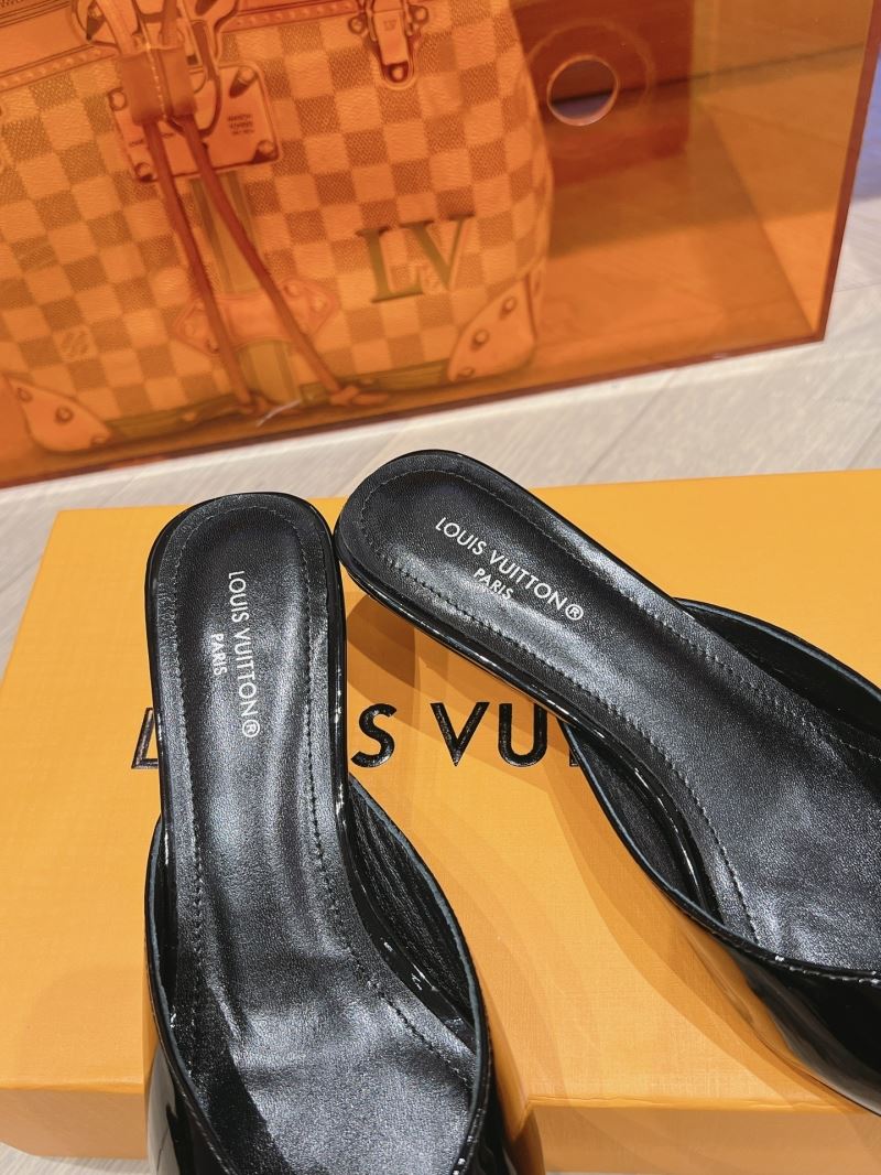 Louis Vuitton Slippers